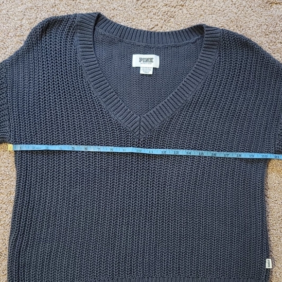 Pink Victoria's Secret sweater. Size XS - Picture 4 of 8